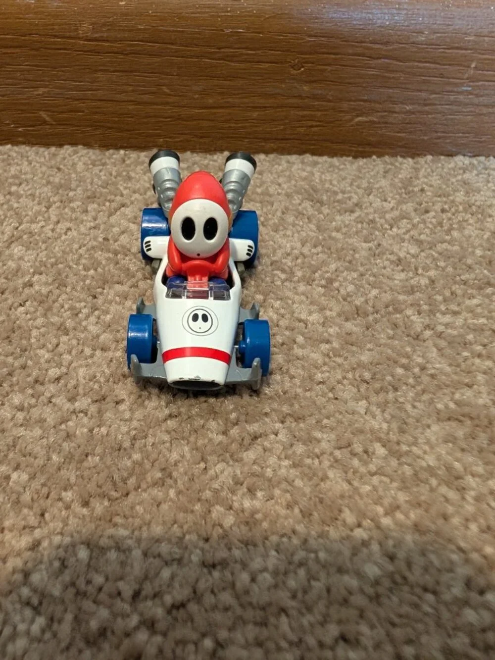 2018 HOT WHEELS NINTENDO MARIO KART SHY GUY B DASHER WHITE CAR